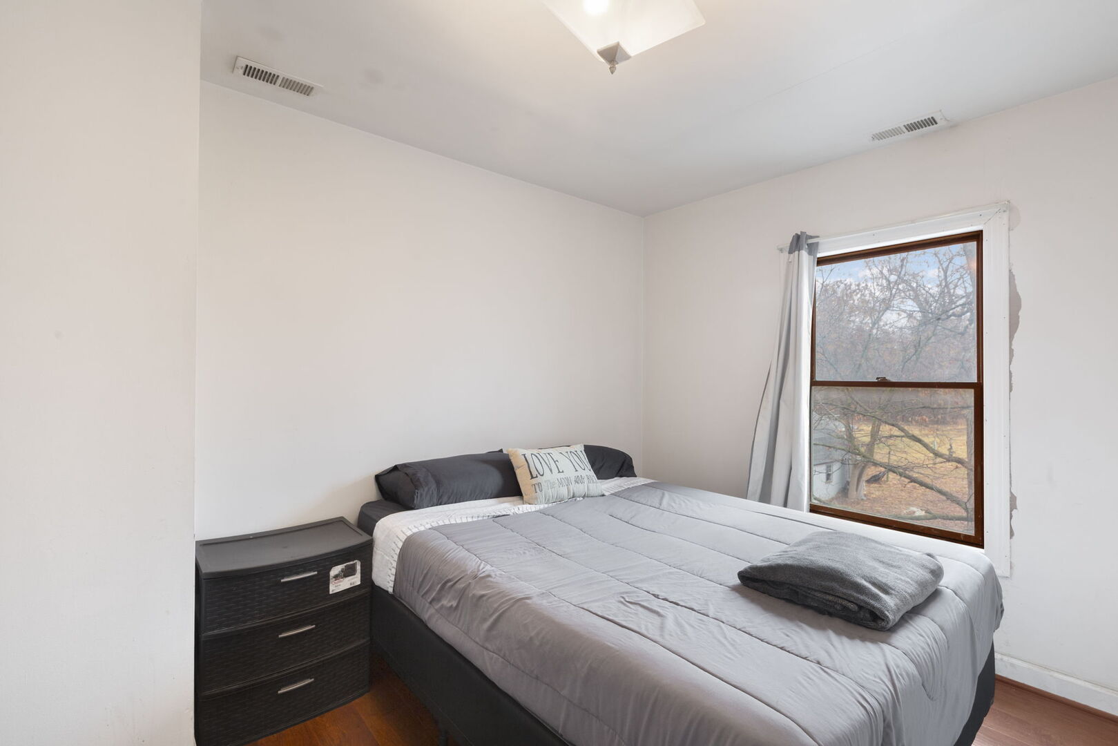 555 Trailside Lane, Des Plaines, IL 60016