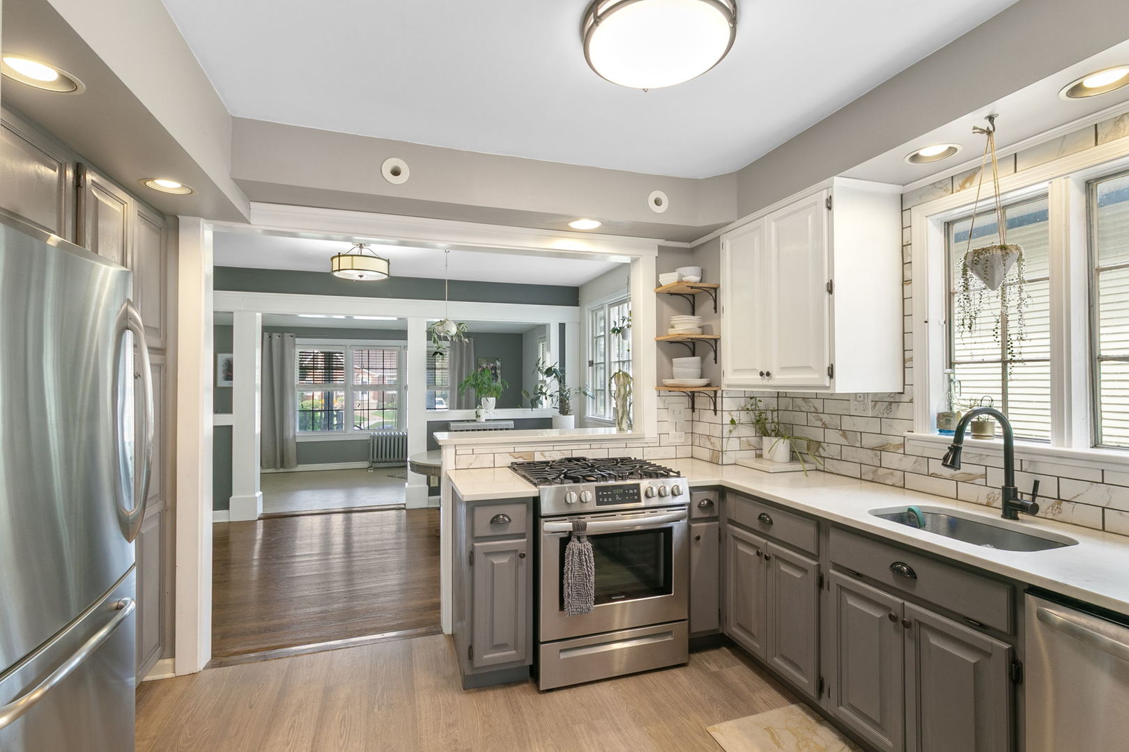 11345 S BELL Avenue, Chicago, IL 60643