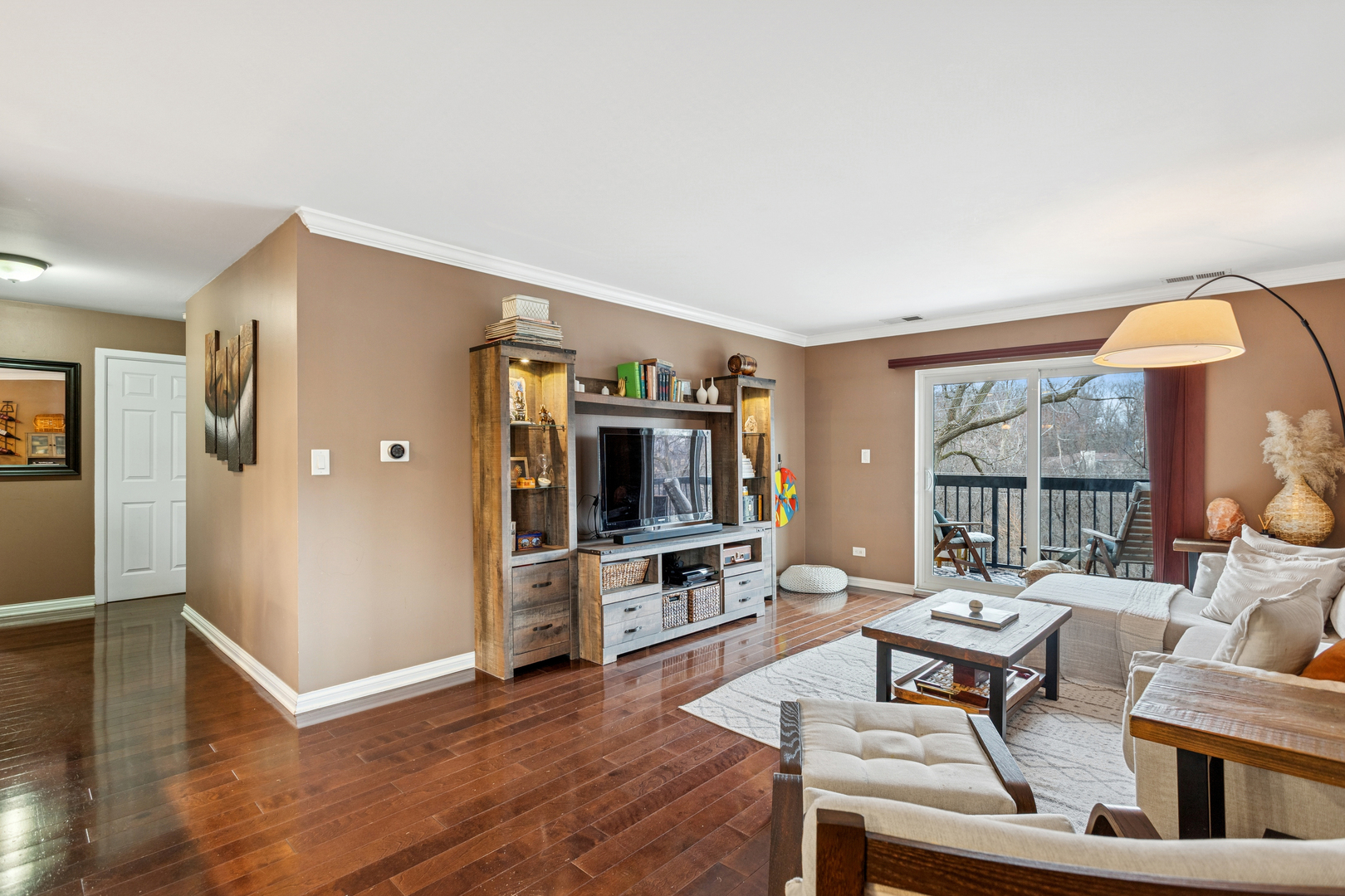 6700 S Brainard Avenue #225, Countryside, IL 60525