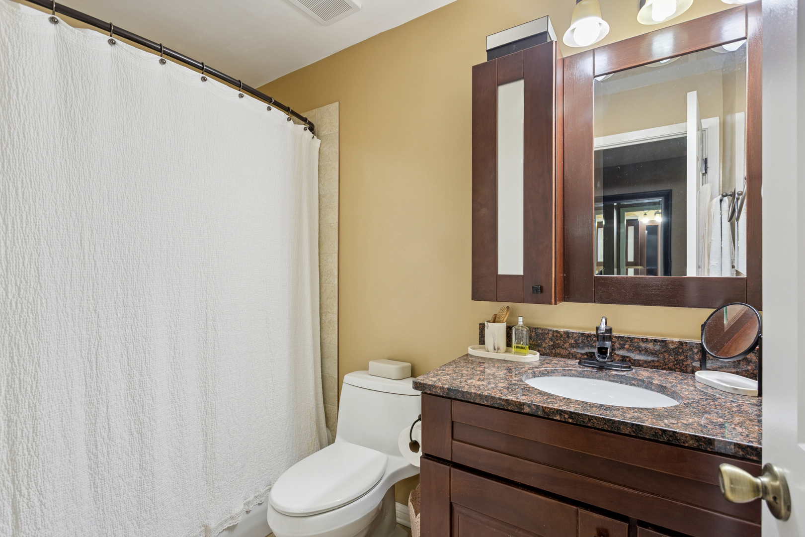 6700 S Brainard Avenue #225, Countryside, IL 60525