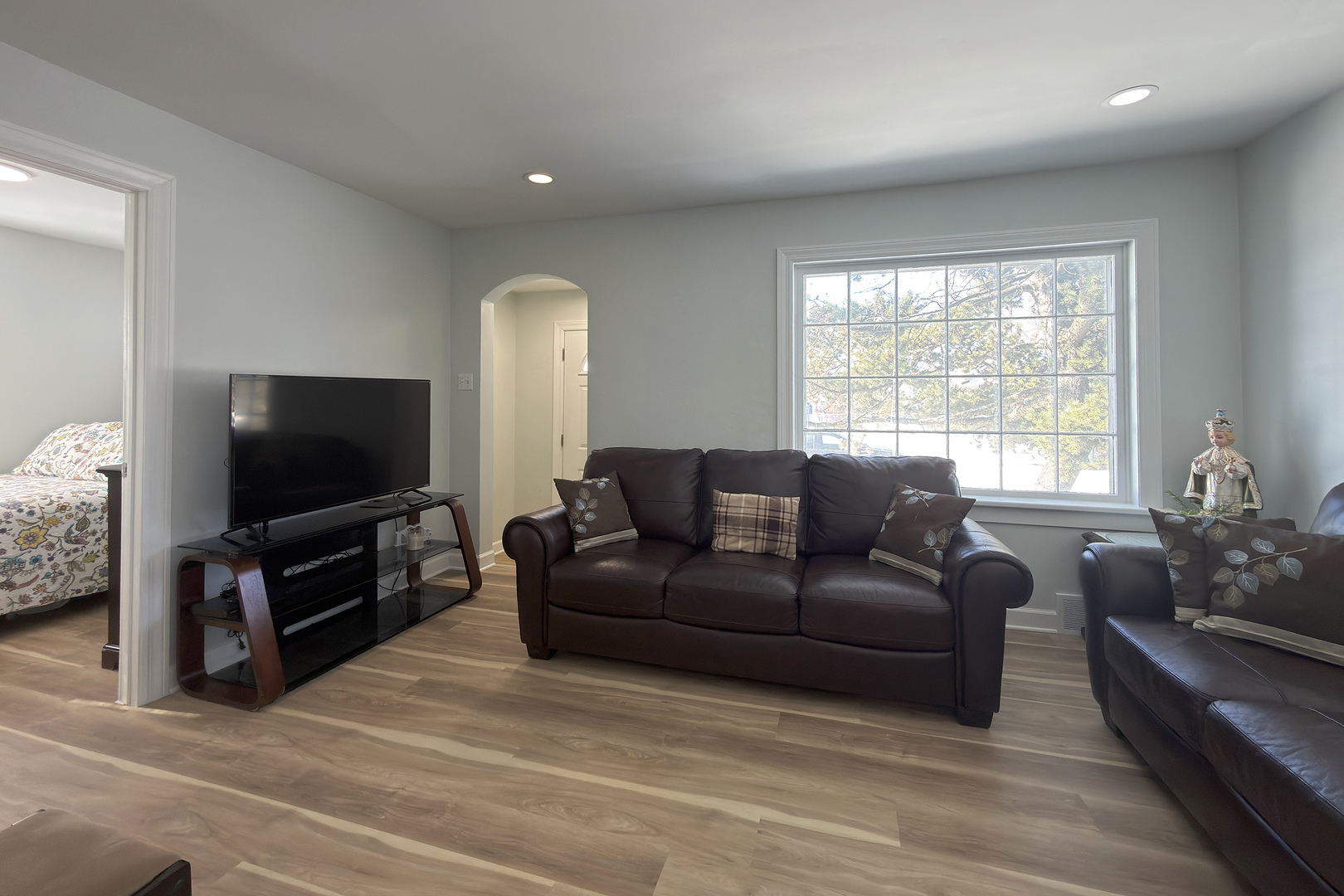 1645 Illinois Street, Des Plaines, IL 60016