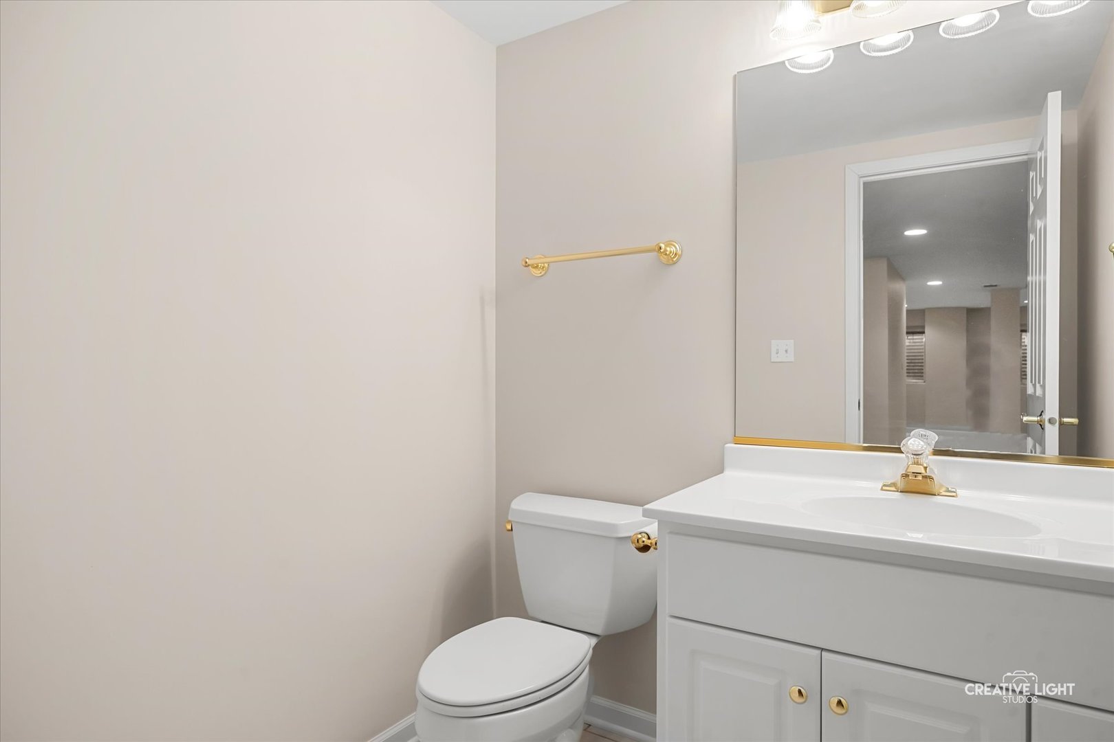 4711 Sebastian Drive, Naperville, IL 60564