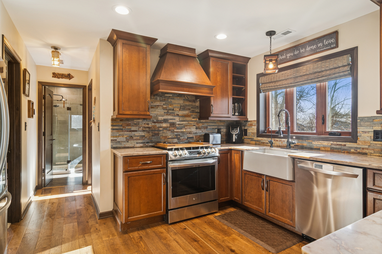 9510 Martin Drive, Spring Grove, IL 60081