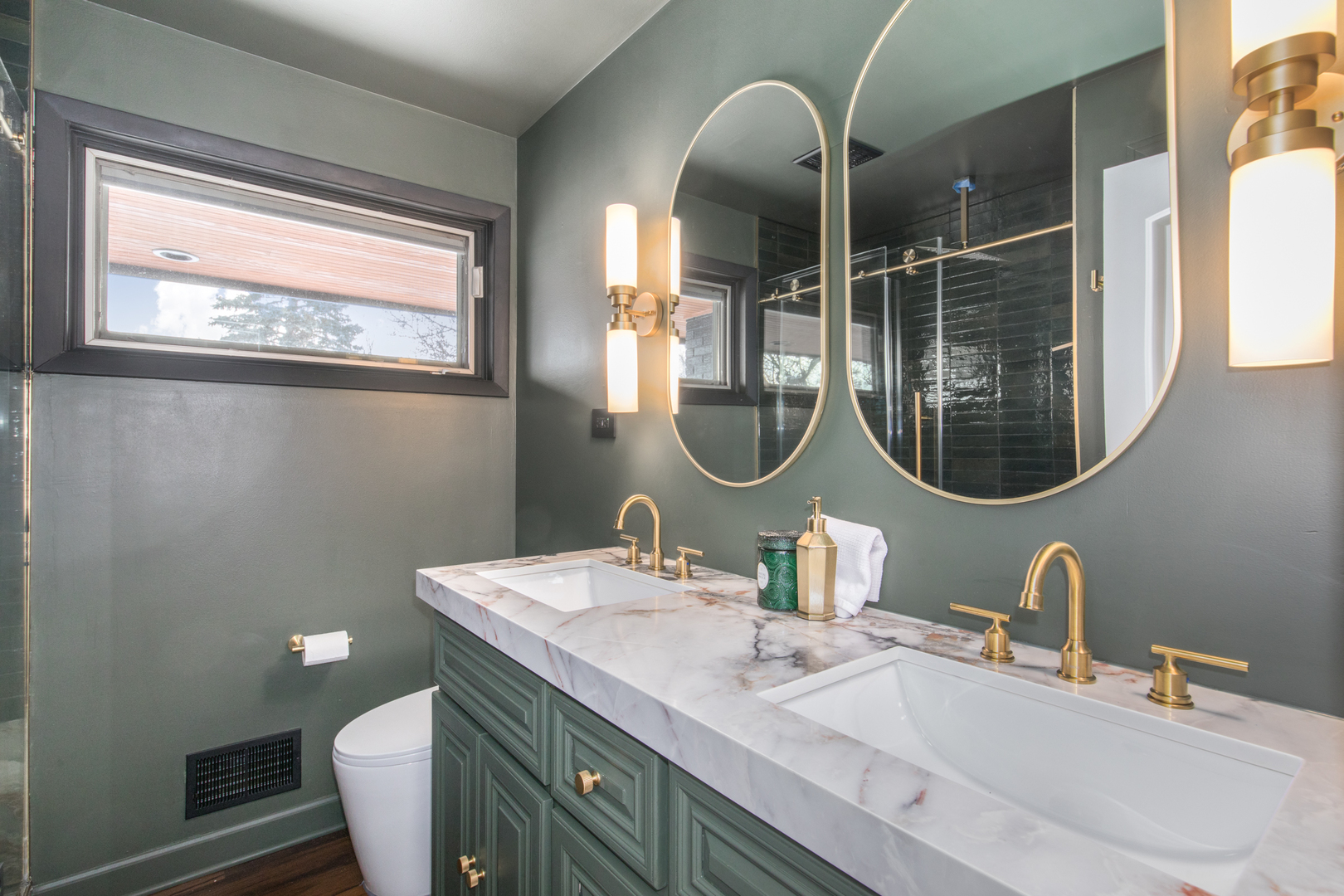 5628 N Redwood Drive, Norwood Park, IL 60631