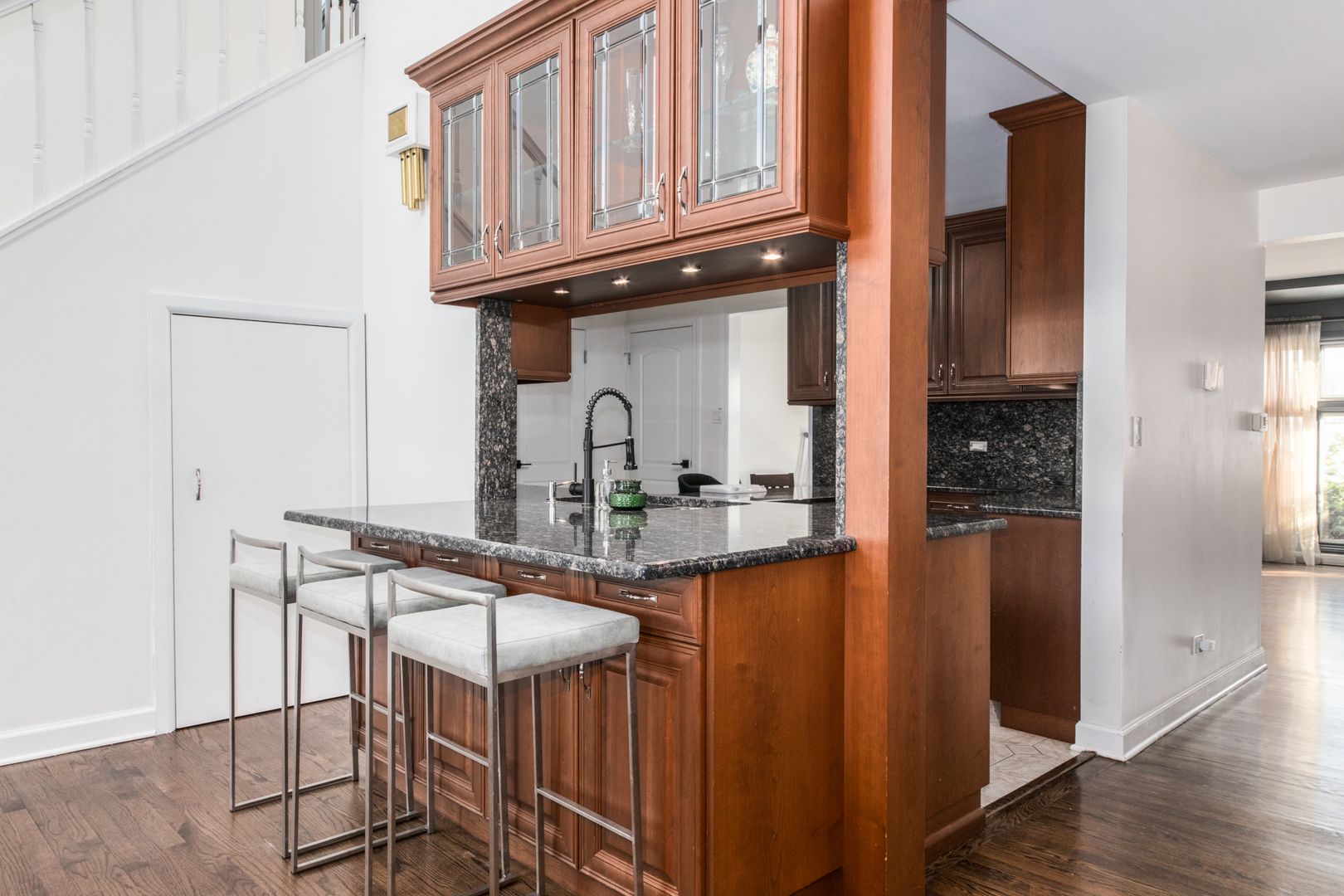 5628 N Redwood Drive, Norwood Park, IL 60631