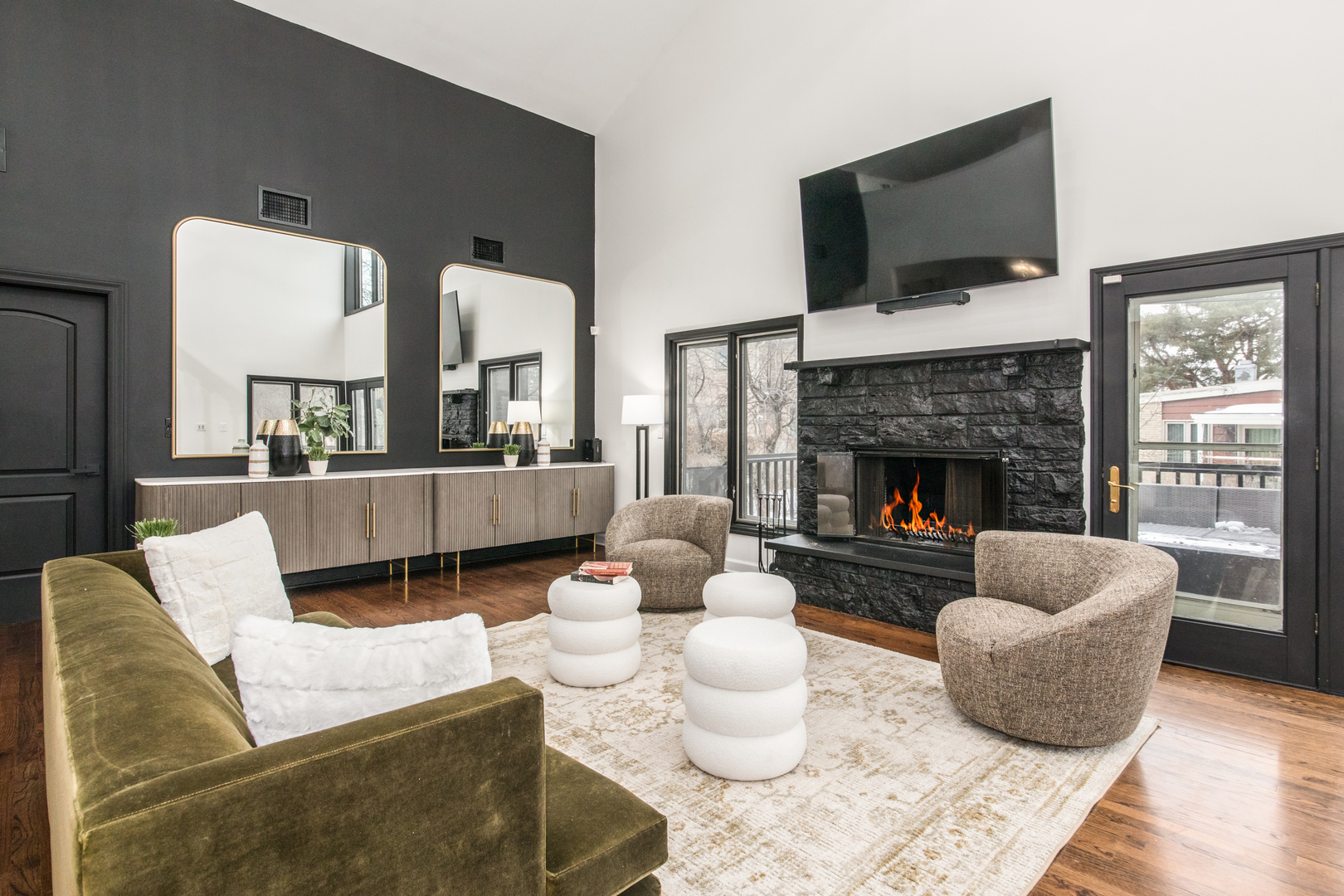 5628 N Redwood Drive, Norwood Park, IL 60631