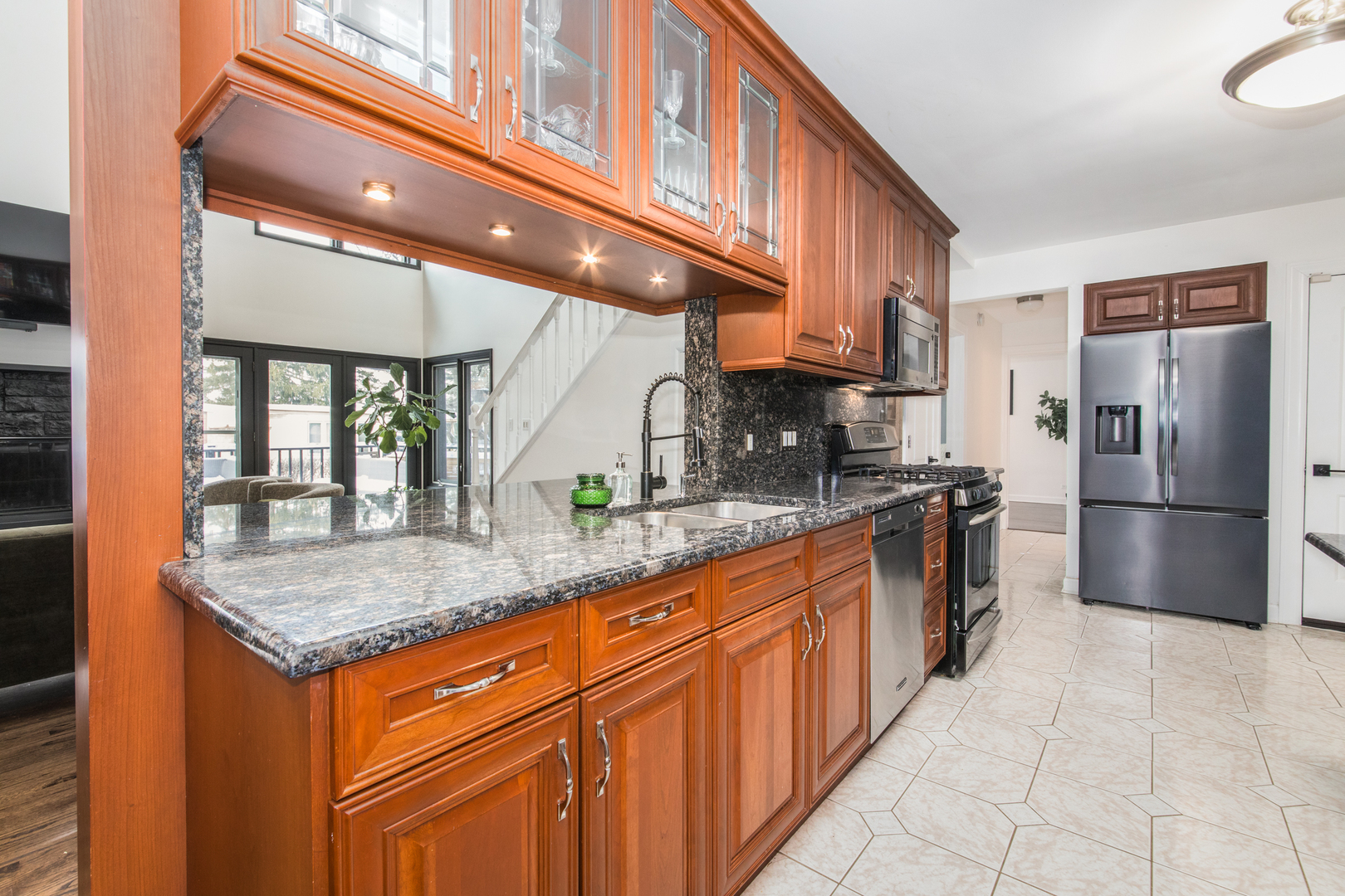 5628 N Redwood Drive, Norwood Park, IL 60631