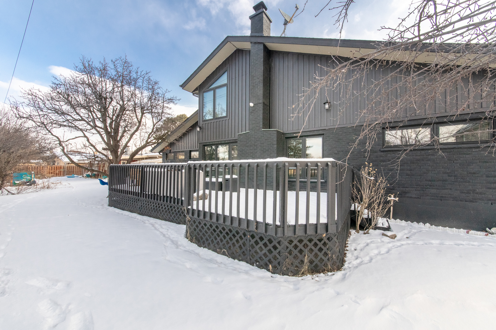 5628 N Redwood Drive, Norwood Park, IL 60631