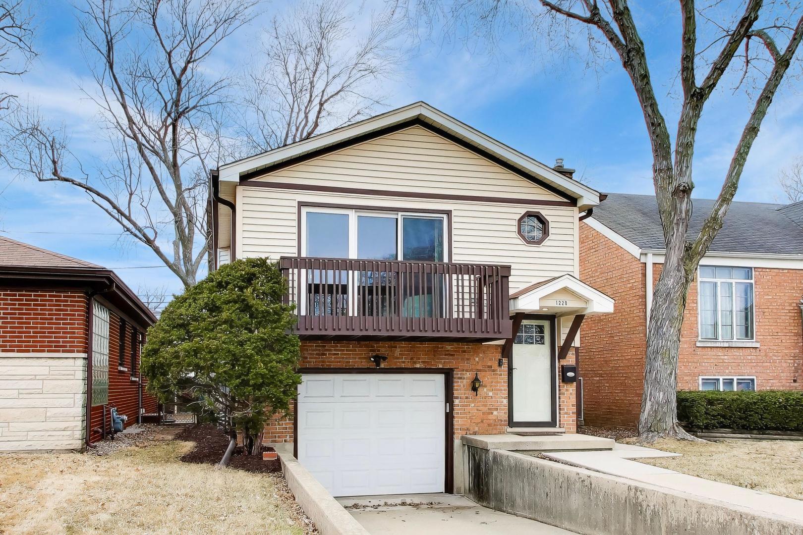 1220 N Maple Avenue, La Grange Park, IL 60526