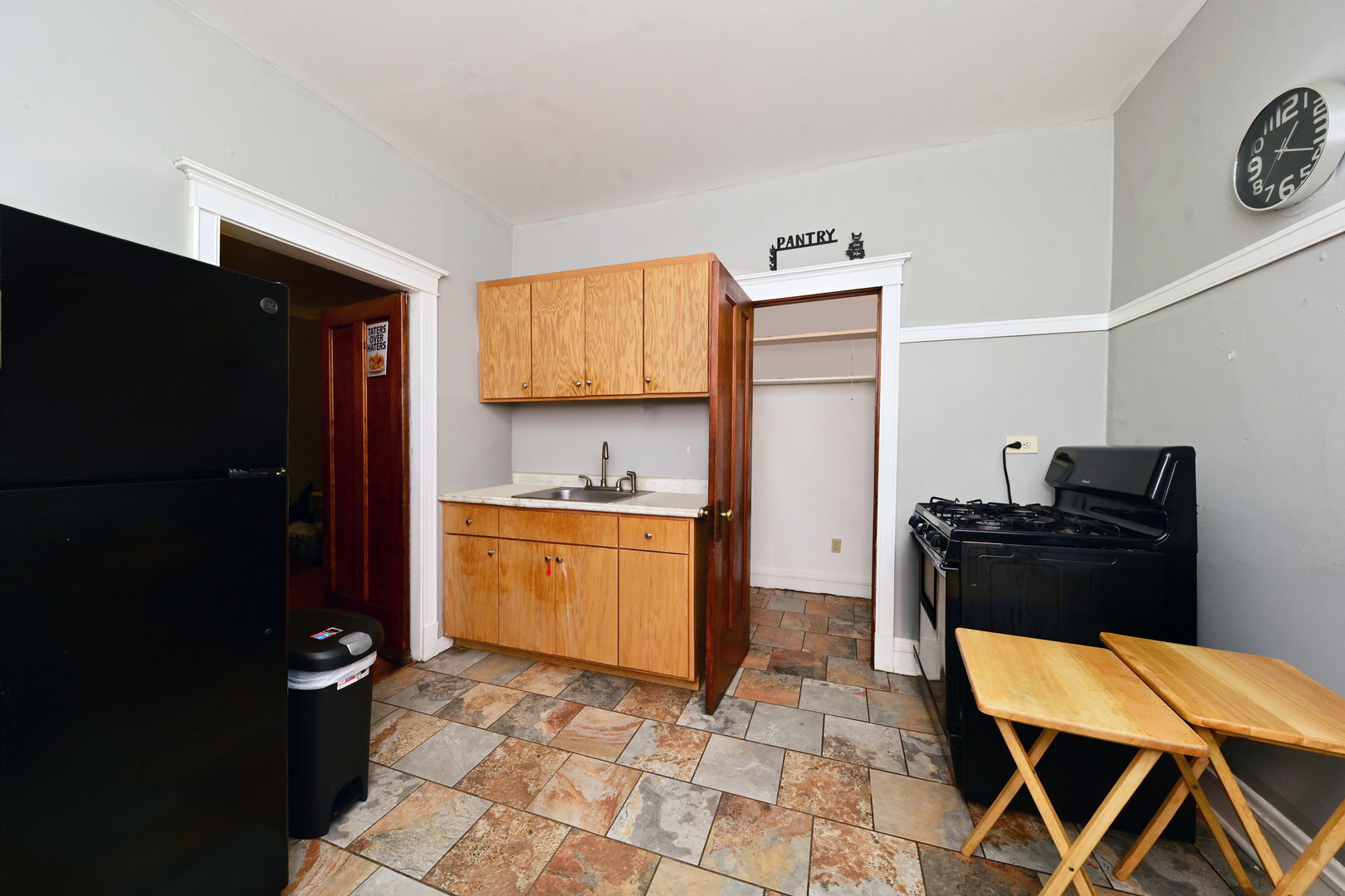 7347 S Calumet Avenue, Chicago, IL 60619