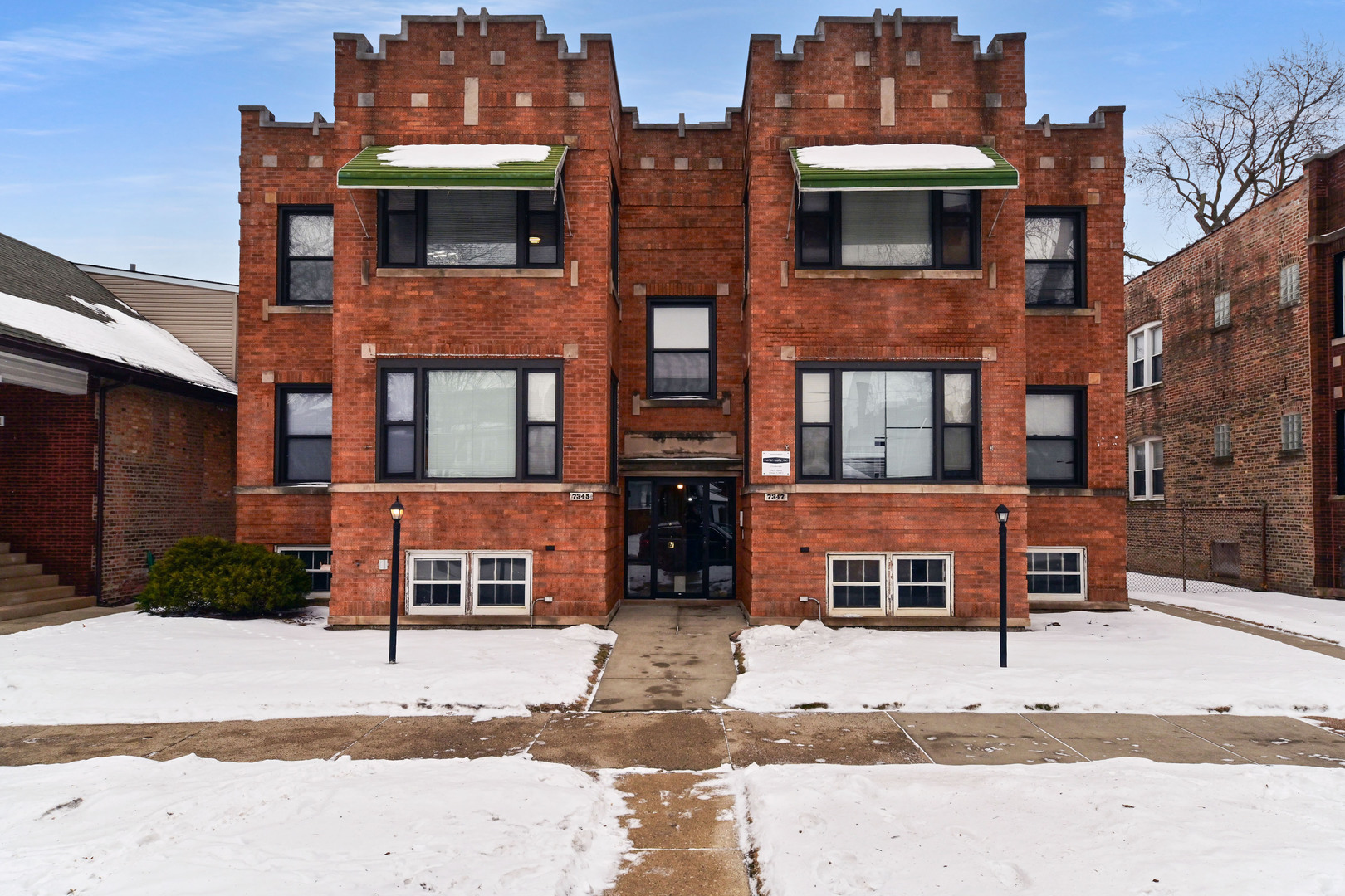 7347 S Calumet Avenue, Chicago, IL 60619