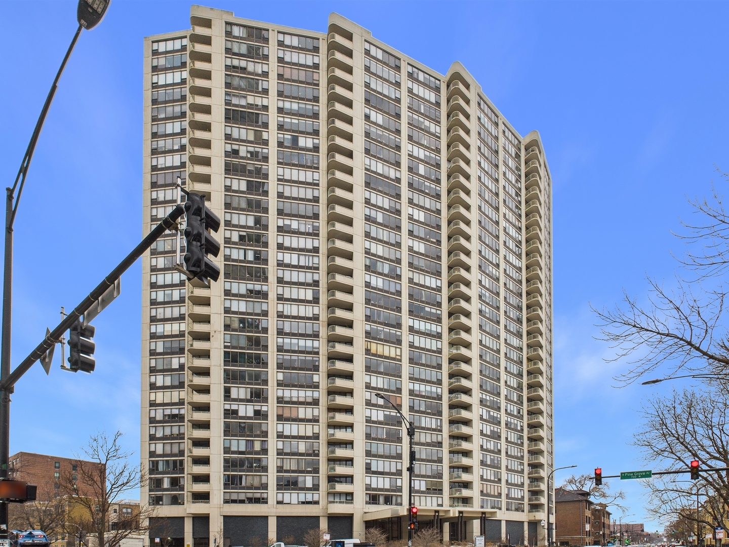3930 N PINE GROVE Avenue #2516, Chicago, IL 60613