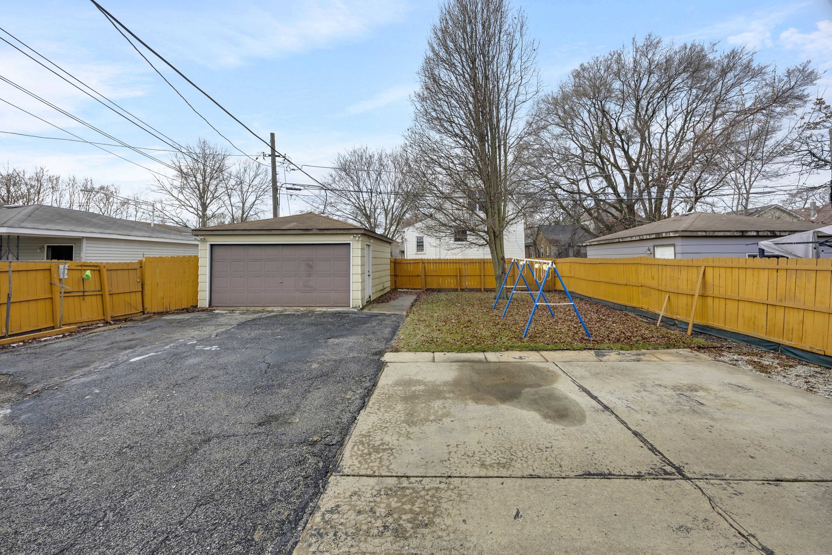 9352 S Woodlawn Avenue, Chicago, IL 60619