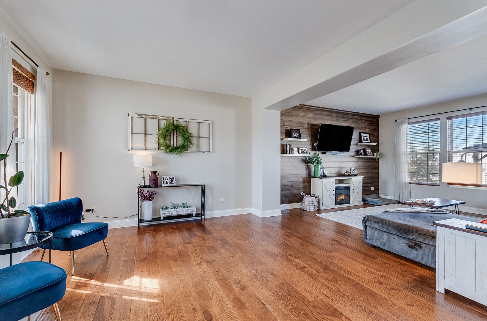 311 Austin Drive, Shorewood, IL 60404