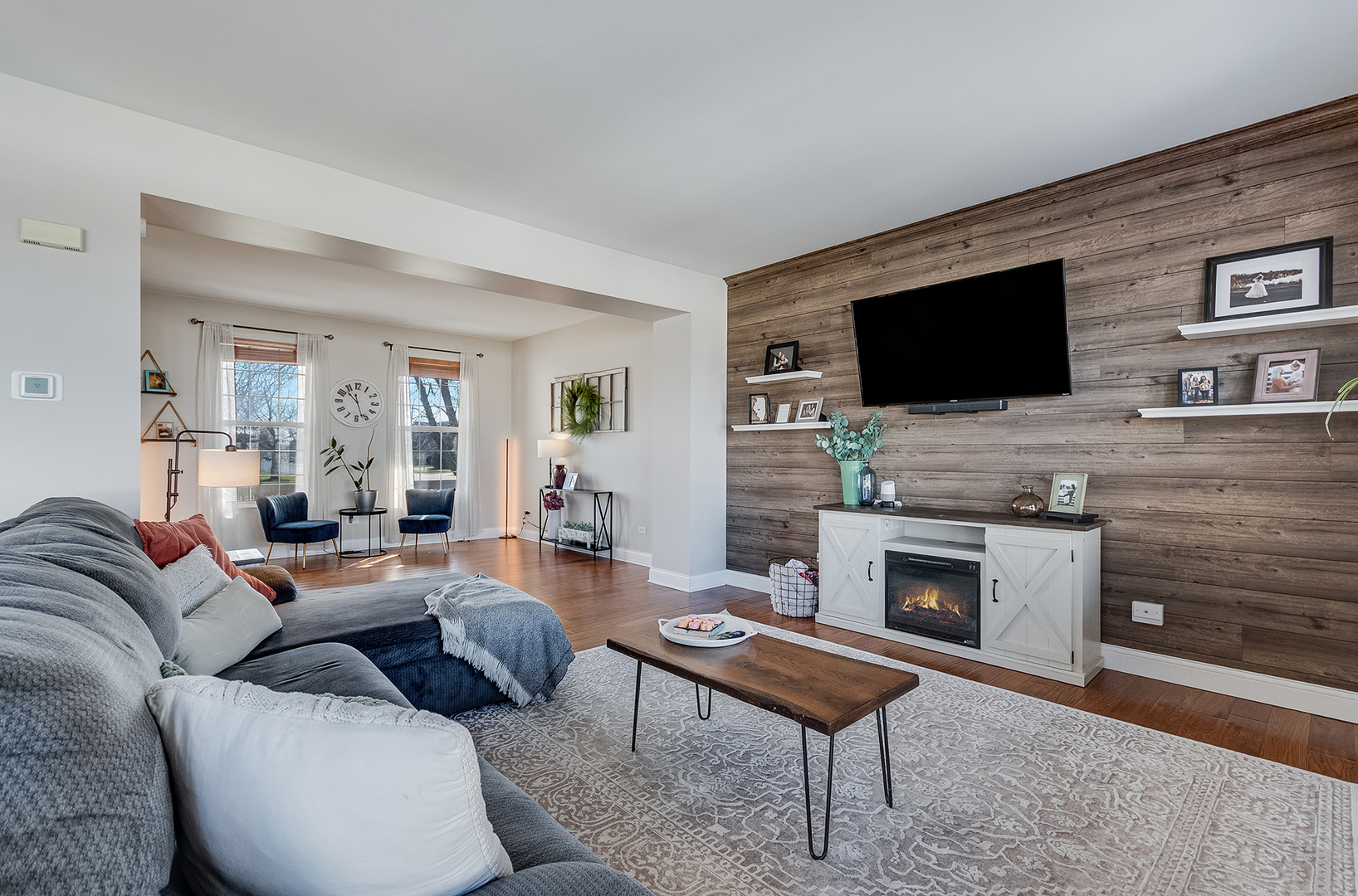 311 Austin Drive, Shorewood, IL 60404