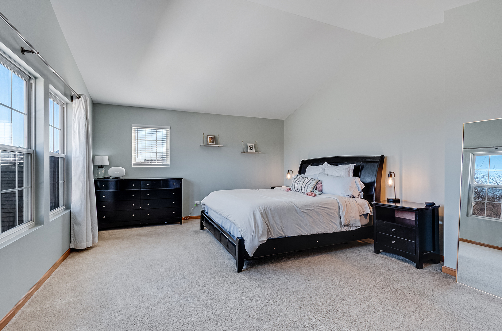 311 Austin Drive, Shorewood, IL 60404