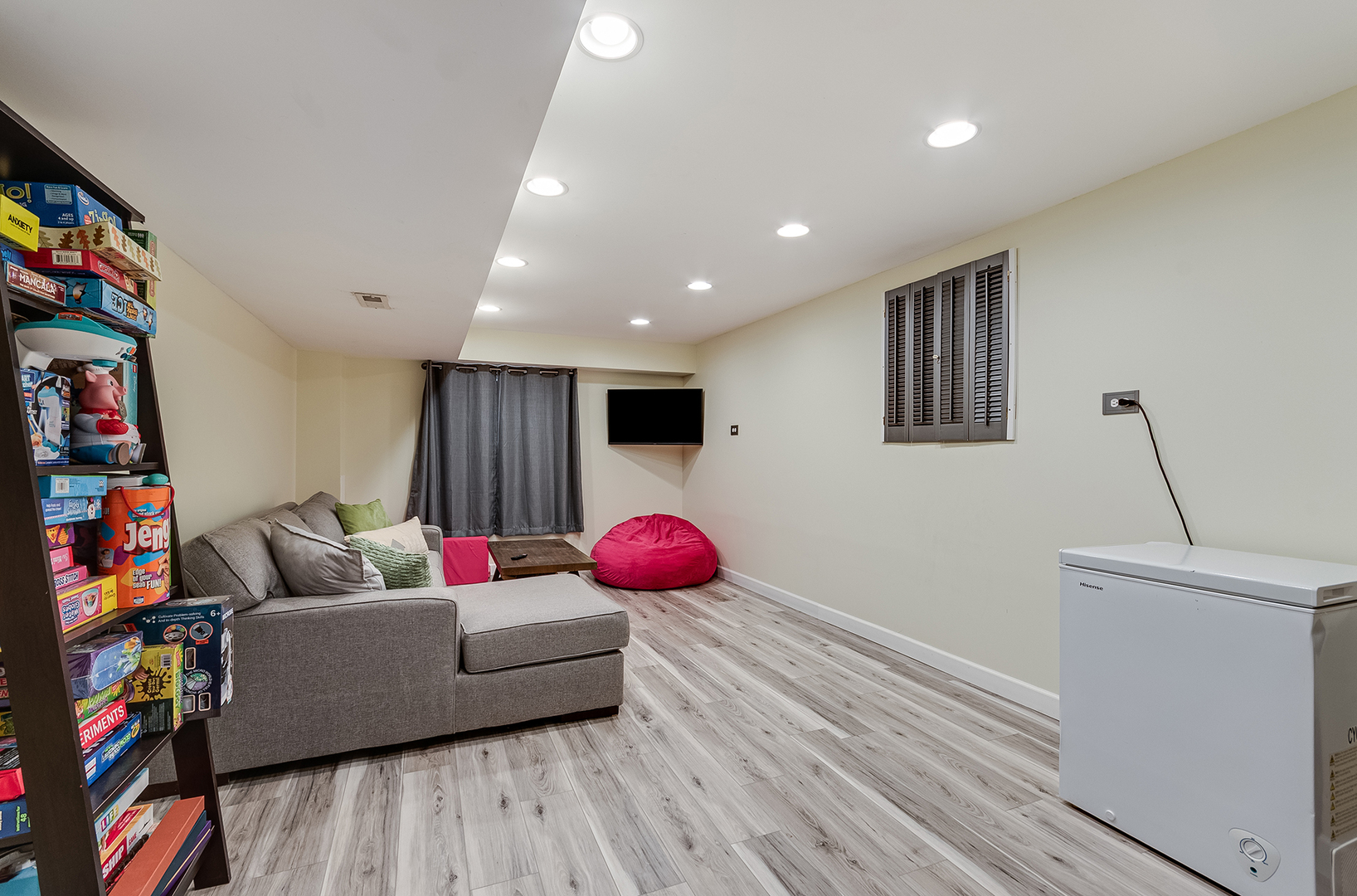 311 Austin Drive, Shorewood, IL 60404