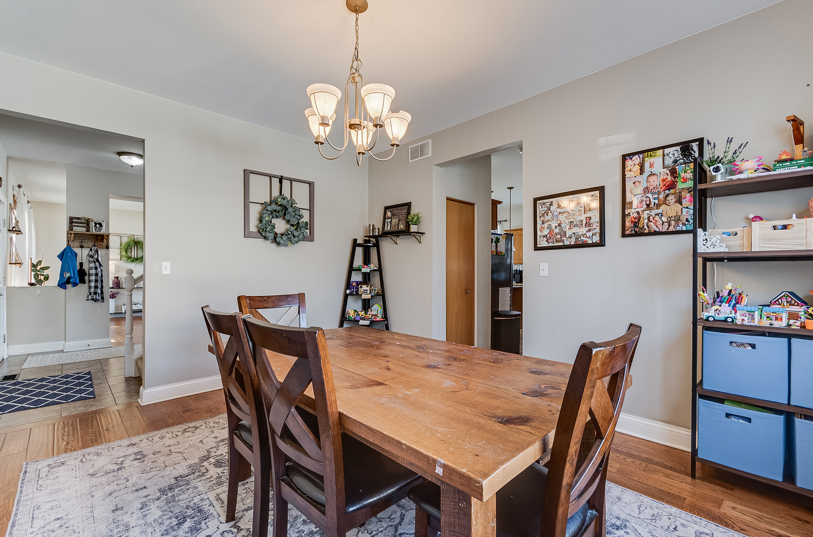 311 Austin Drive, Shorewood, IL 60404