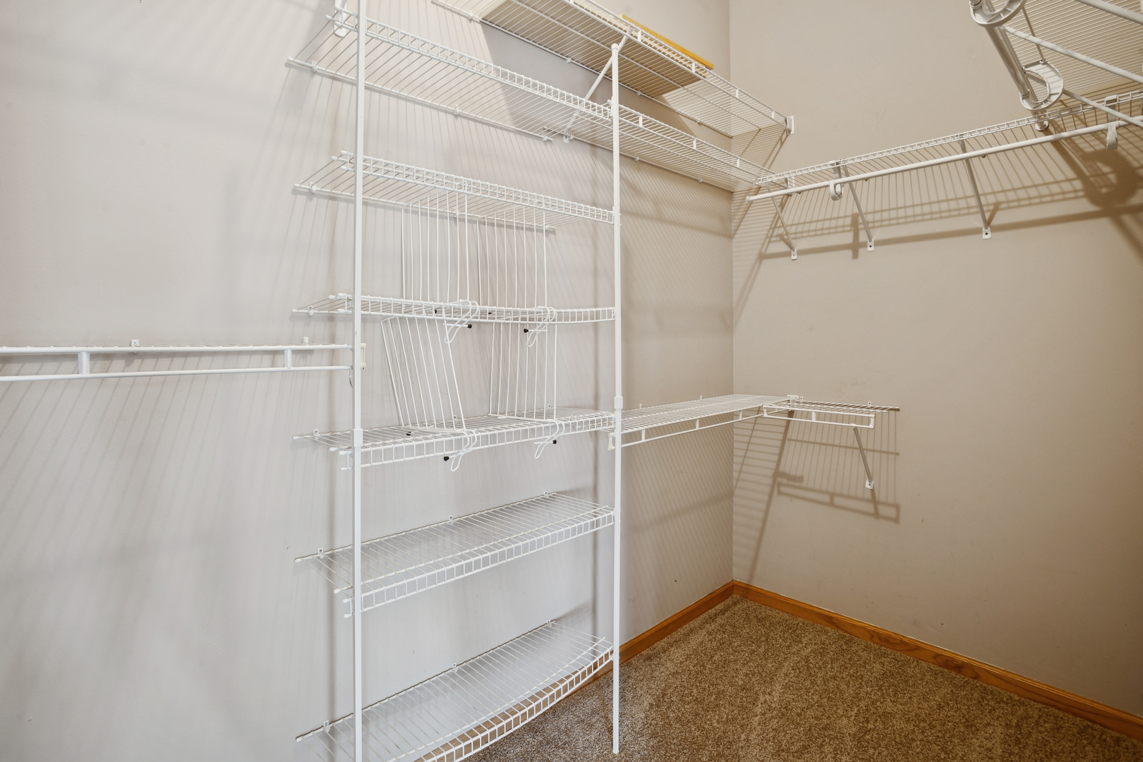 26 Blue Stem Court, Streamwood, IL 60107