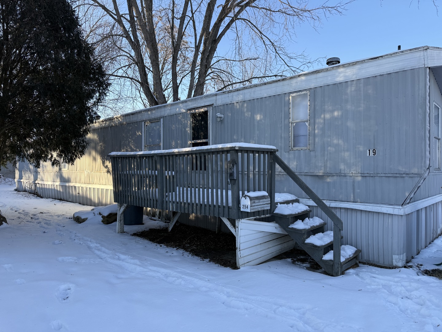 1712 S Dixie Highway #19, Crete, IL 60417