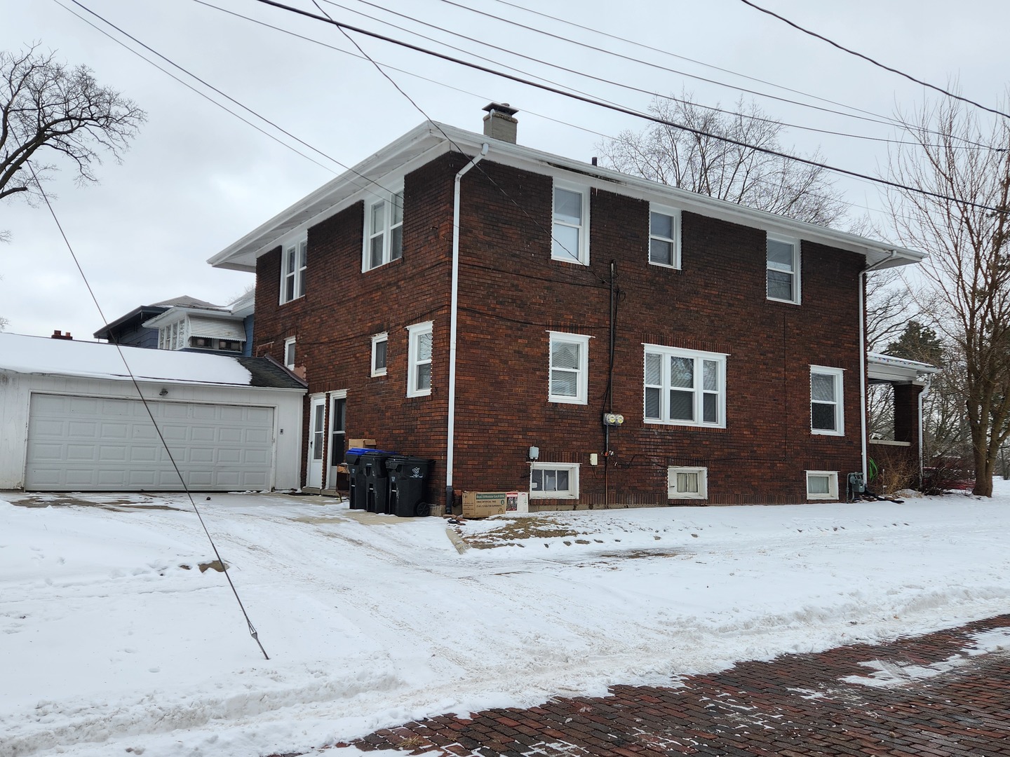 807-809 W Wood Street, Bloomington, IL 61701