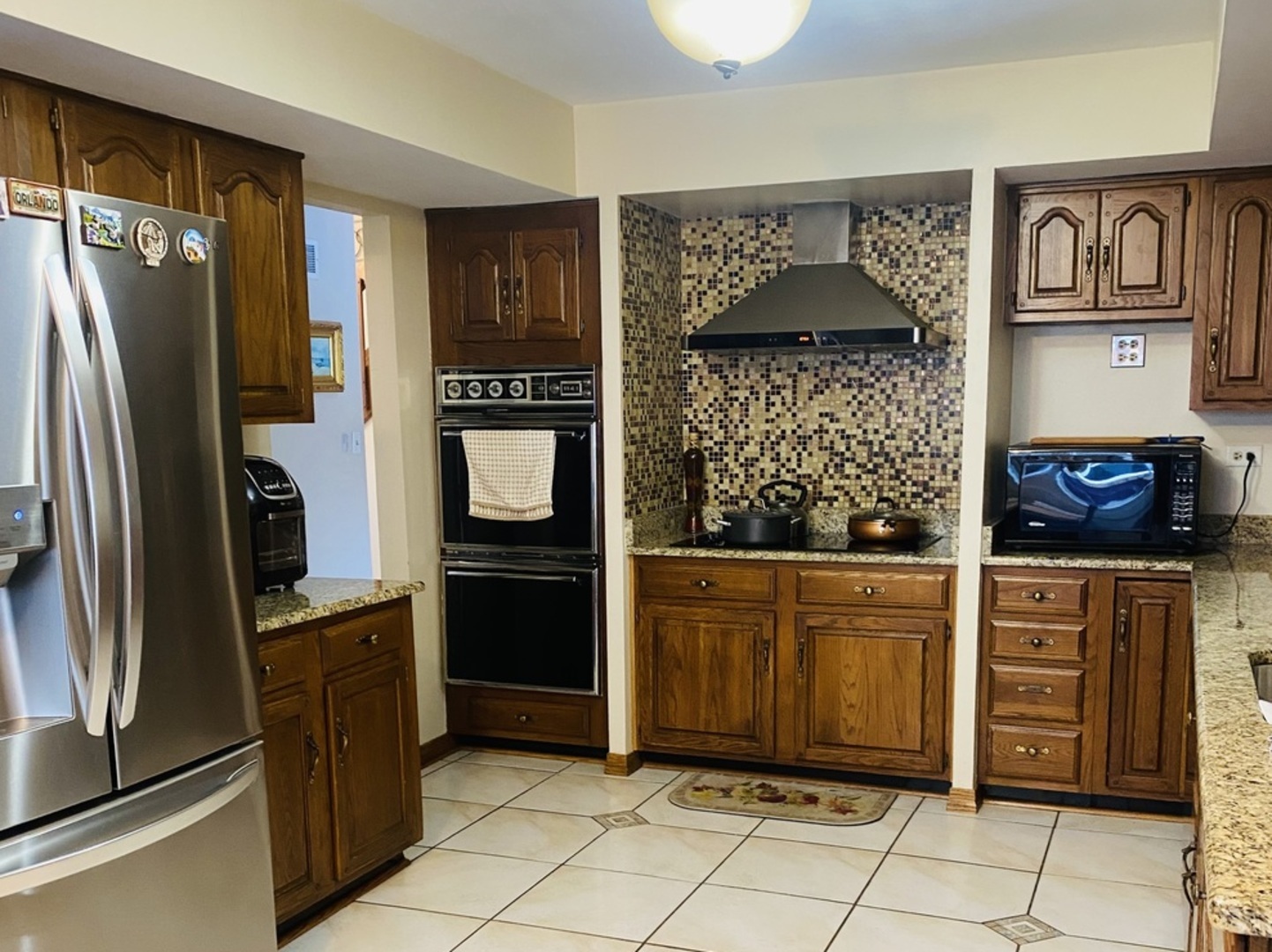 8315 Helen Court, Downers Grove, IL 60516