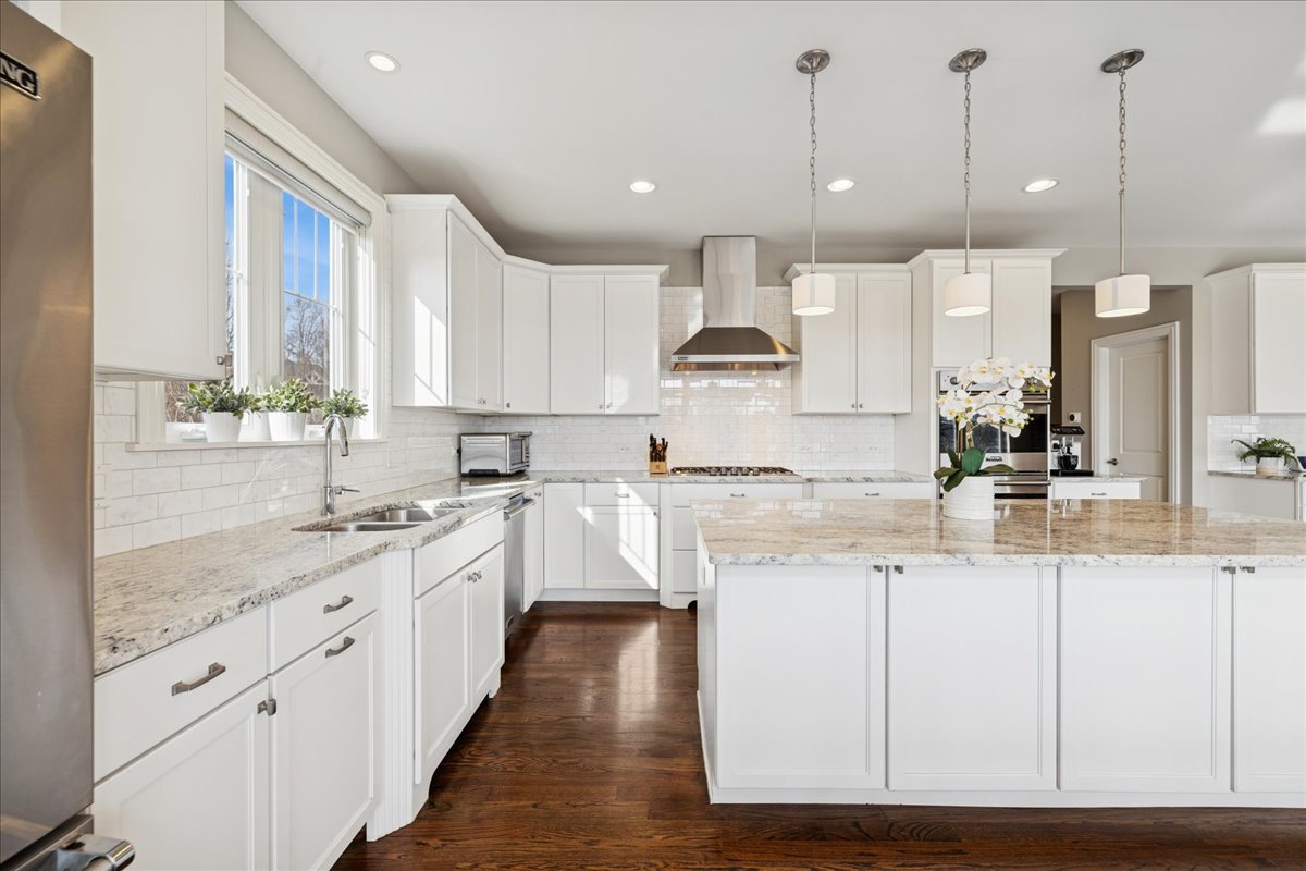 23297 N Sanctuary Club Drive, Kildeer, IL 60047