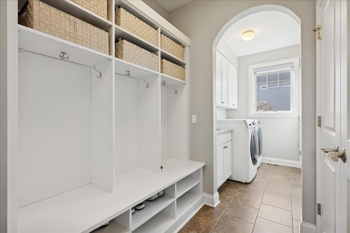 23297 N Sanctuary Club Drive, Kildeer, IL 60047