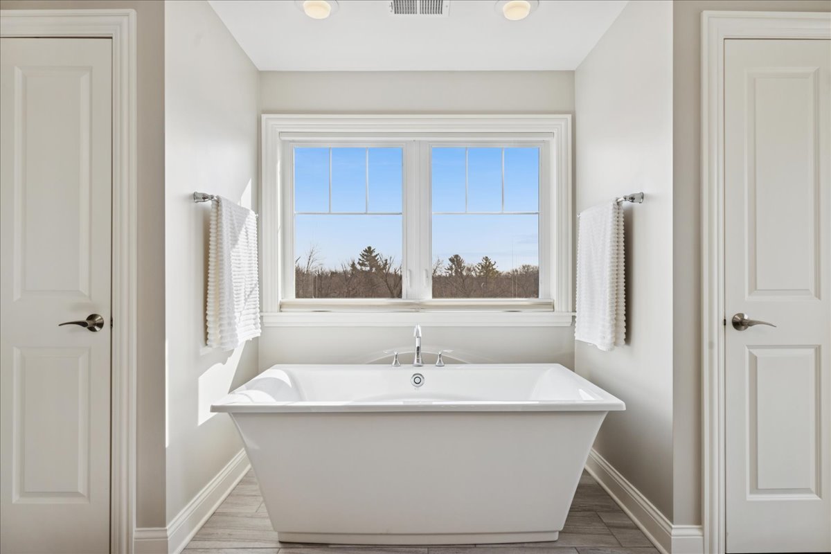 23297 N Sanctuary Club Drive, Kildeer, IL 60047