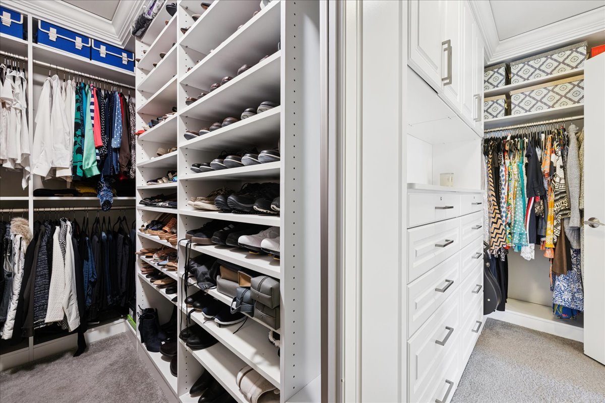 23297 N Sanctuary Club Drive, Kildeer, IL 60047