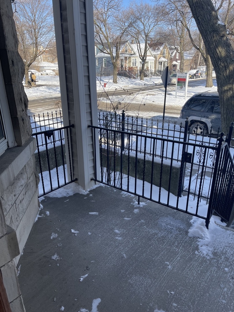 656 N Drake Street, Chicago, IL 60623