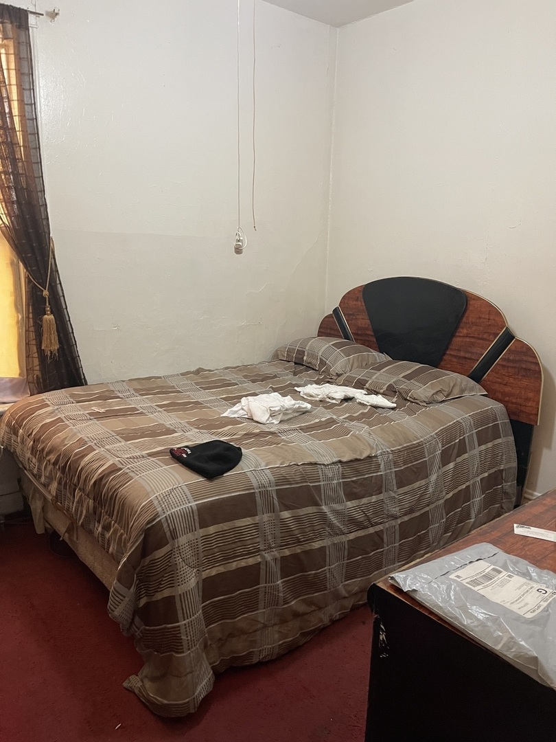 656 N Drake Street, Chicago, IL 60623