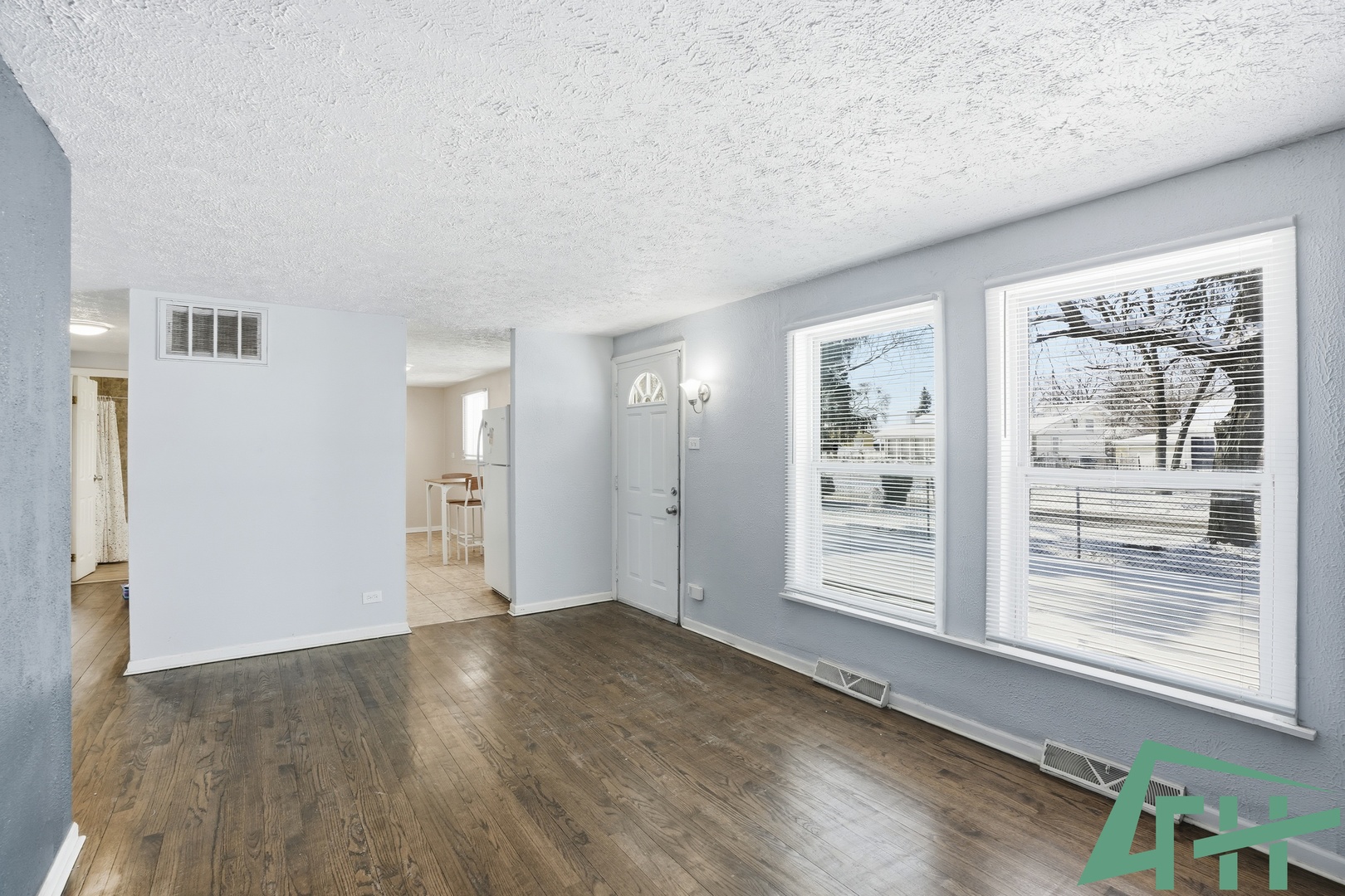 16515 Plymouth Drive, Markham, IL 60428