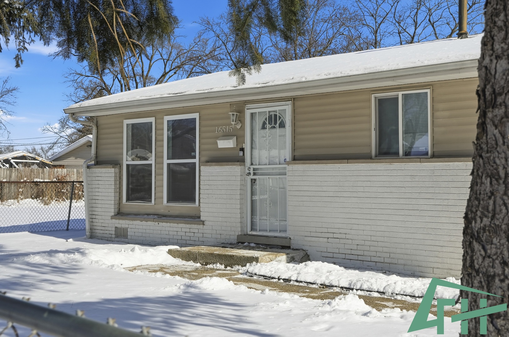 16515 Plymouth Drive, Markham, IL 60428