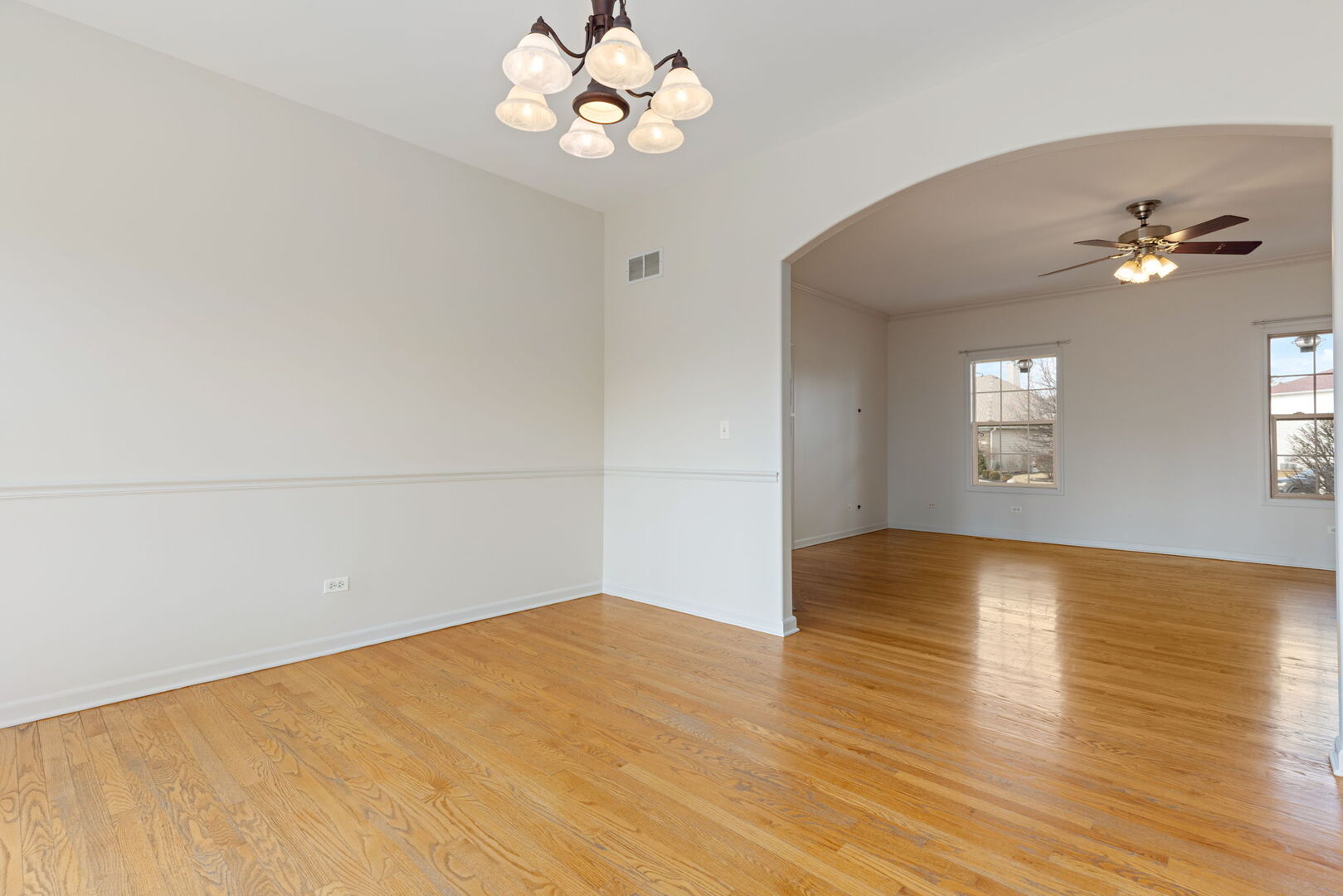 1569 Colleen Lane, Aurora, IL 60505