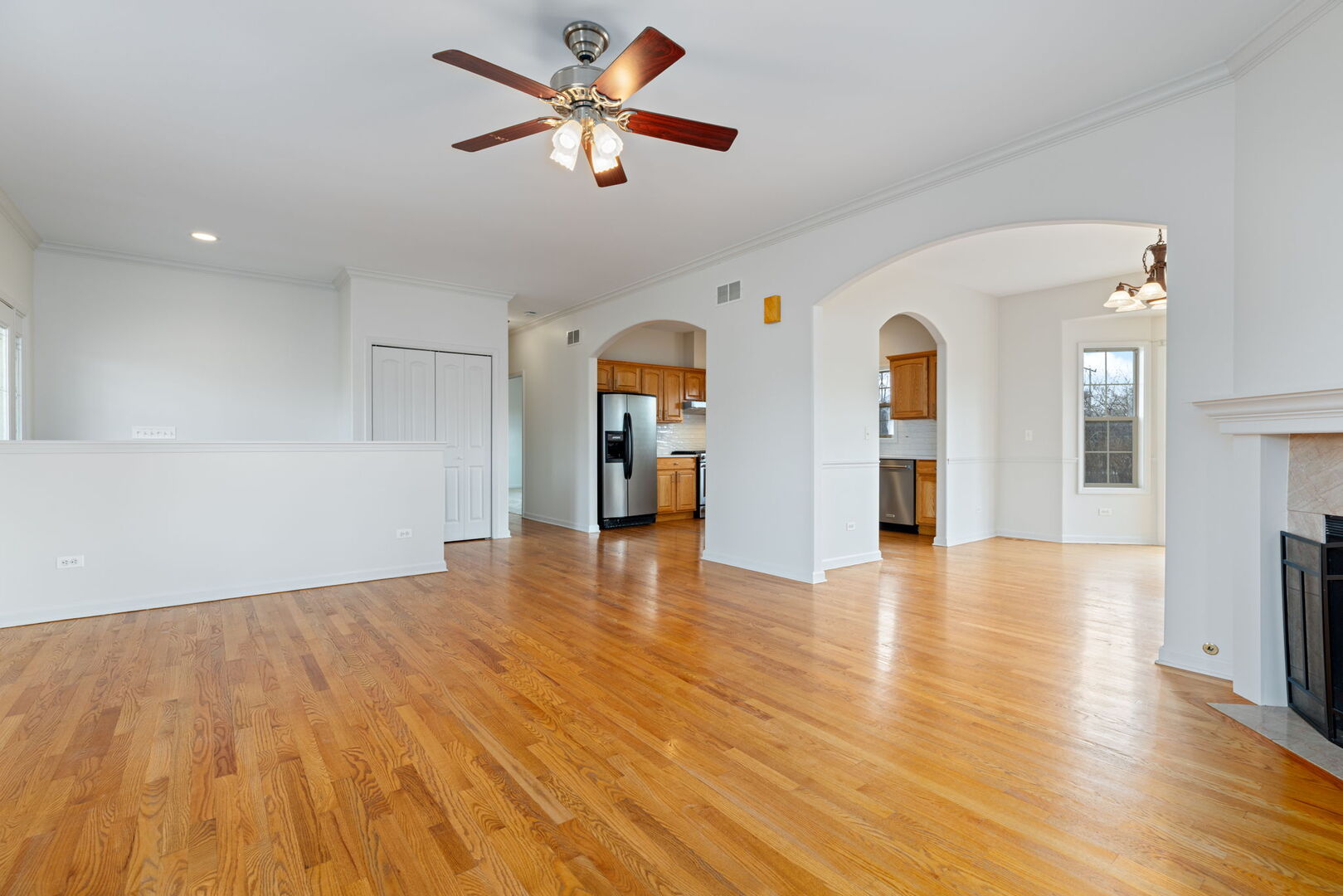 1569 Colleen Lane, Aurora, IL 60505