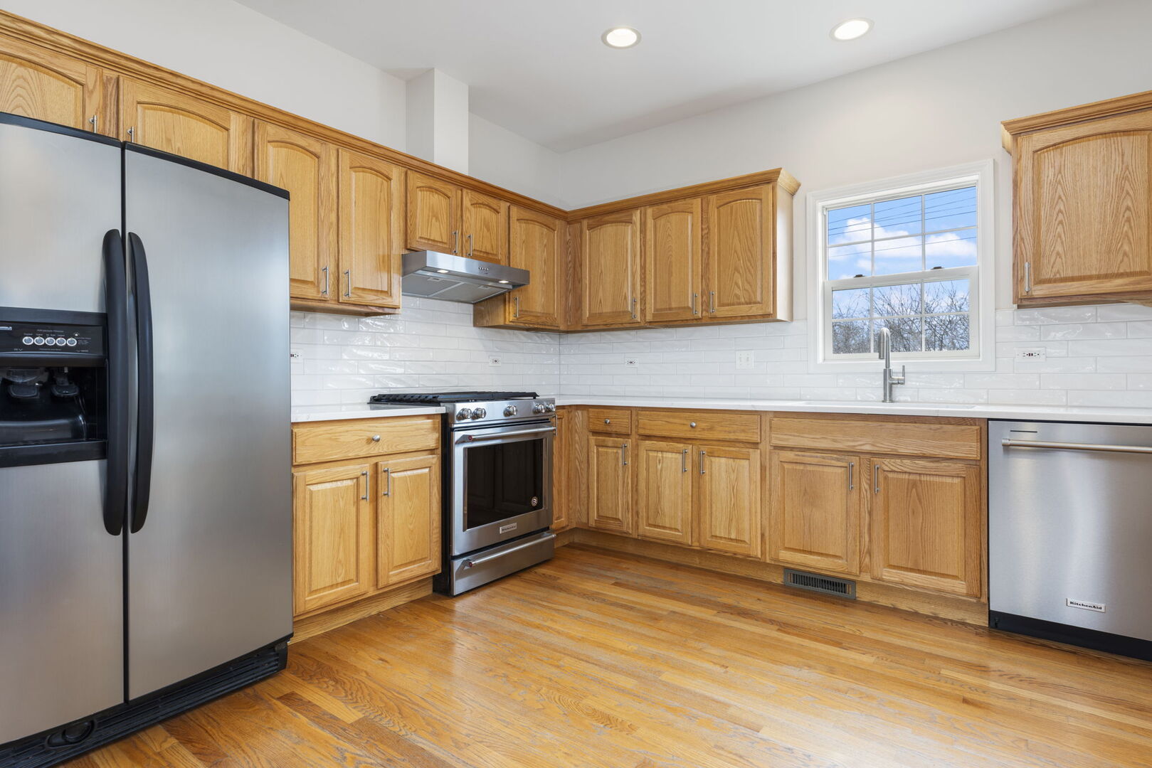 1569 Colleen Lane, Aurora, IL 60505