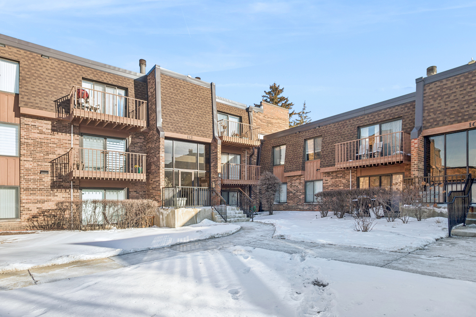 112 Mullingar Court #1C, Schaumburg, IL 60193