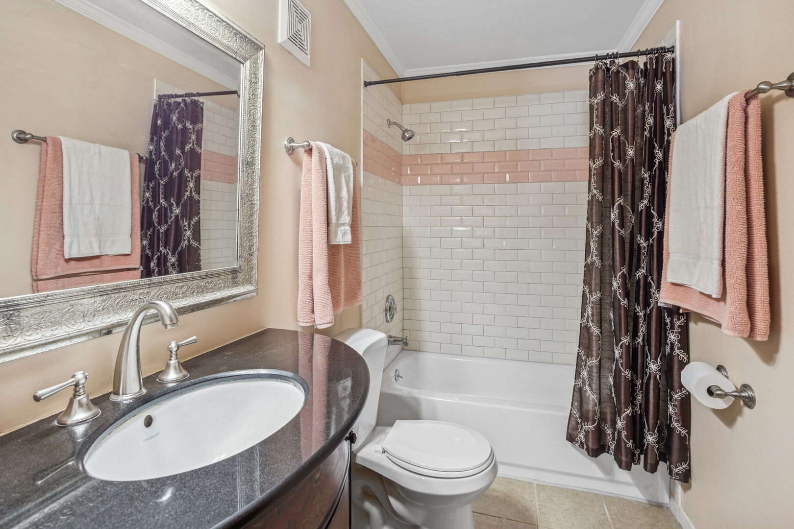 112 Mullingar Court #1C, Schaumburg, IL 60193