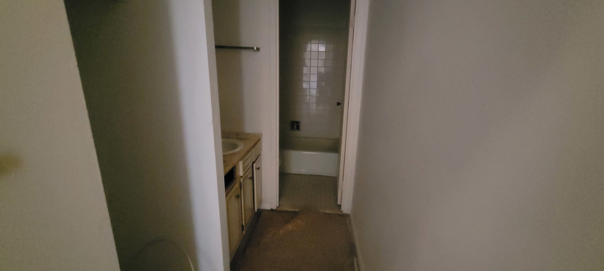 4350 W Ford City Drive #B1104, Chicago, IL 60652