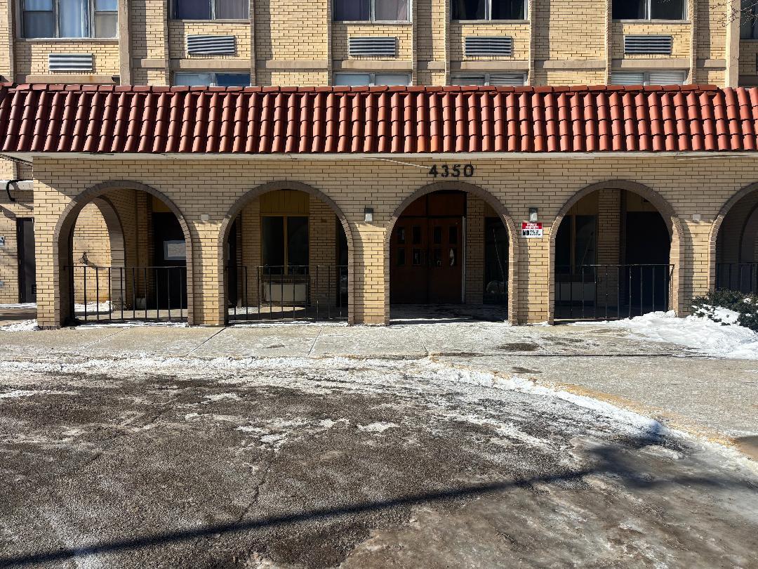 4350 W Ford City Drive #B1104, Chicago, IL 60652