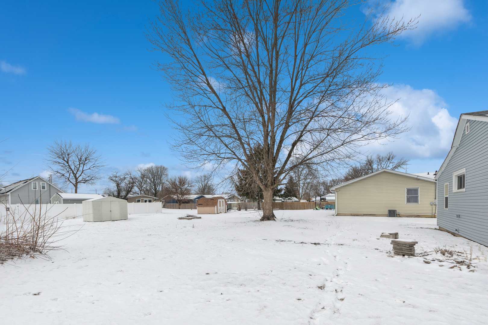 411 E Mazon Street, Gardner, IL 60424
