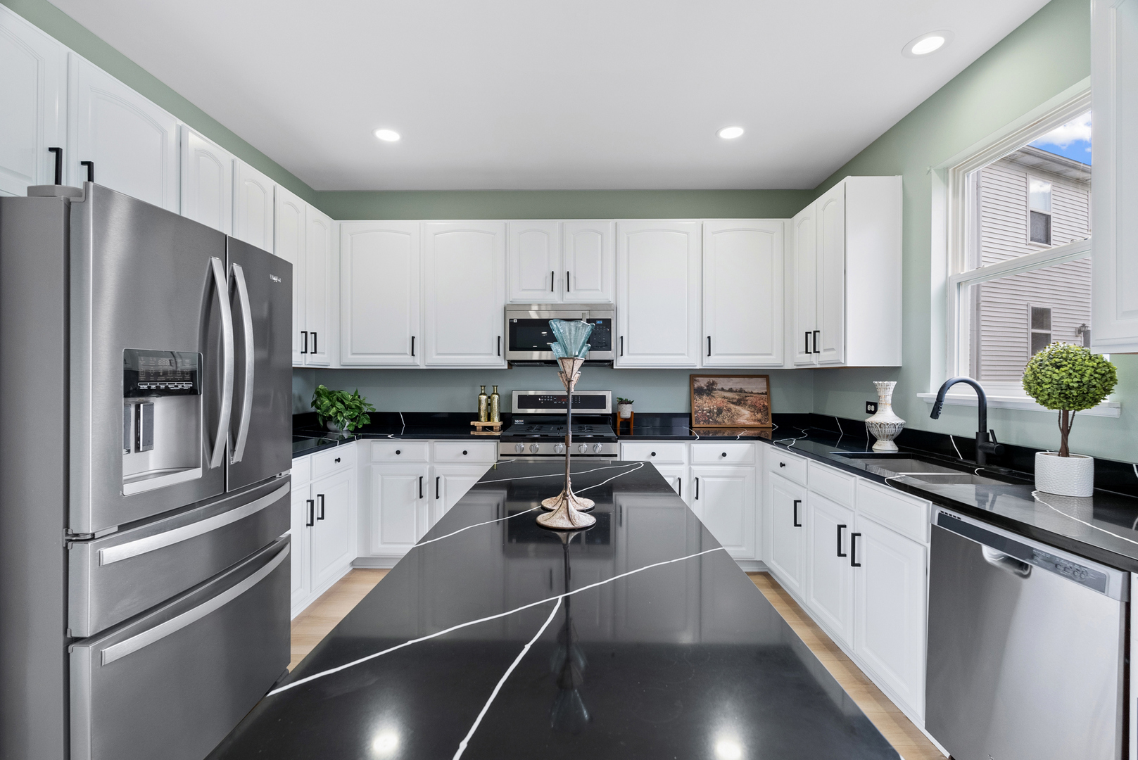 2197 Wilson Creek Circle, Aurora, IL 60503