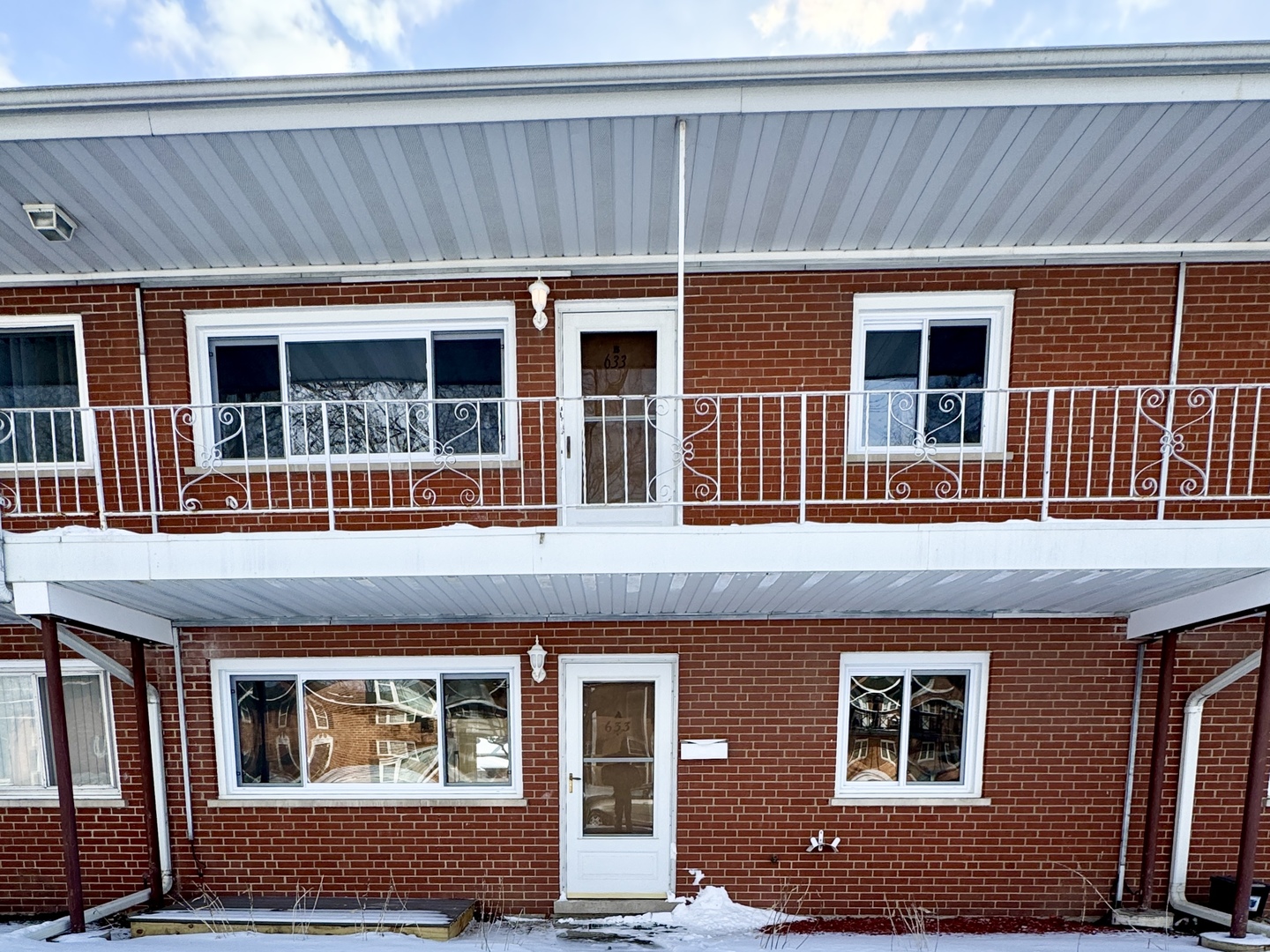 633 Dulles Road #A, Des Plaines, IL 60016