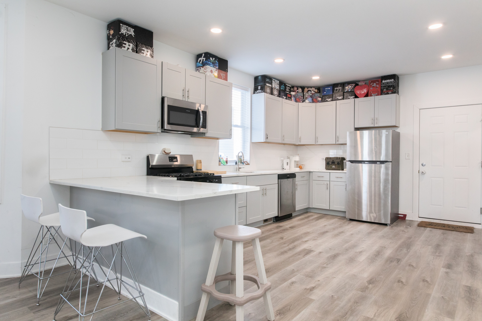 4055 Prairie Avenue #1, Schiller Park, IL 60176