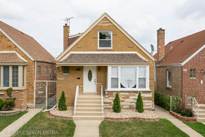 6813 S Keeler Avenue, Chicago, IL 60629