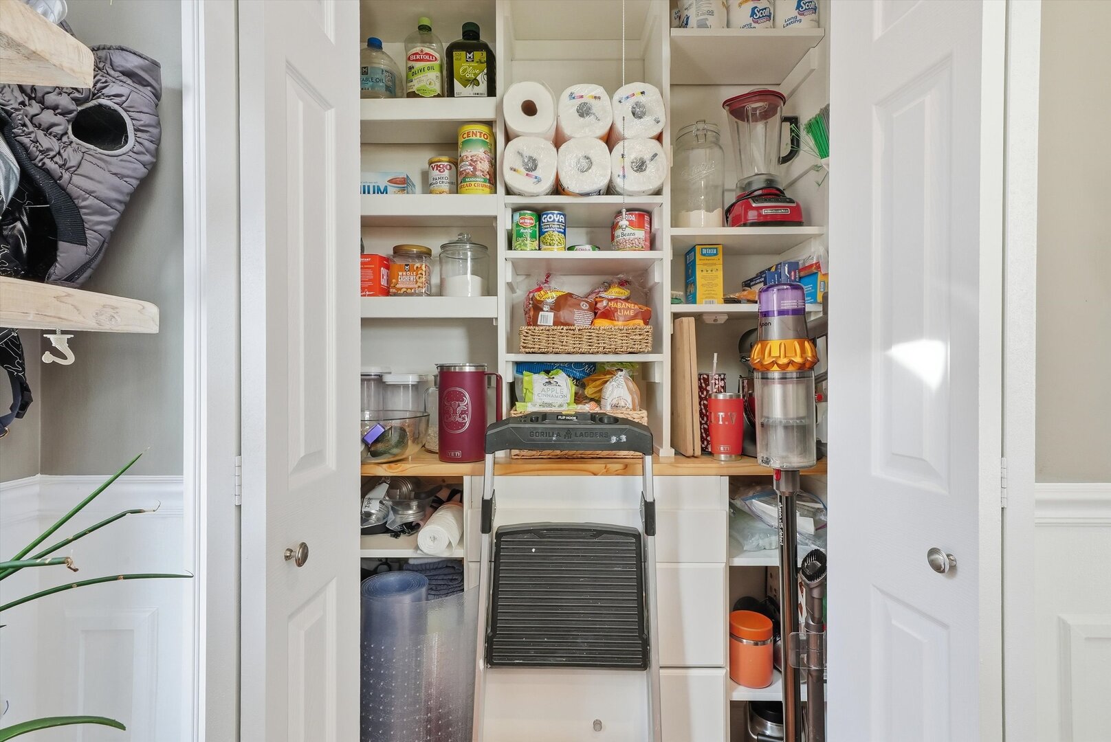 6813 S Keeler Avenue, Chicago, IL 60629