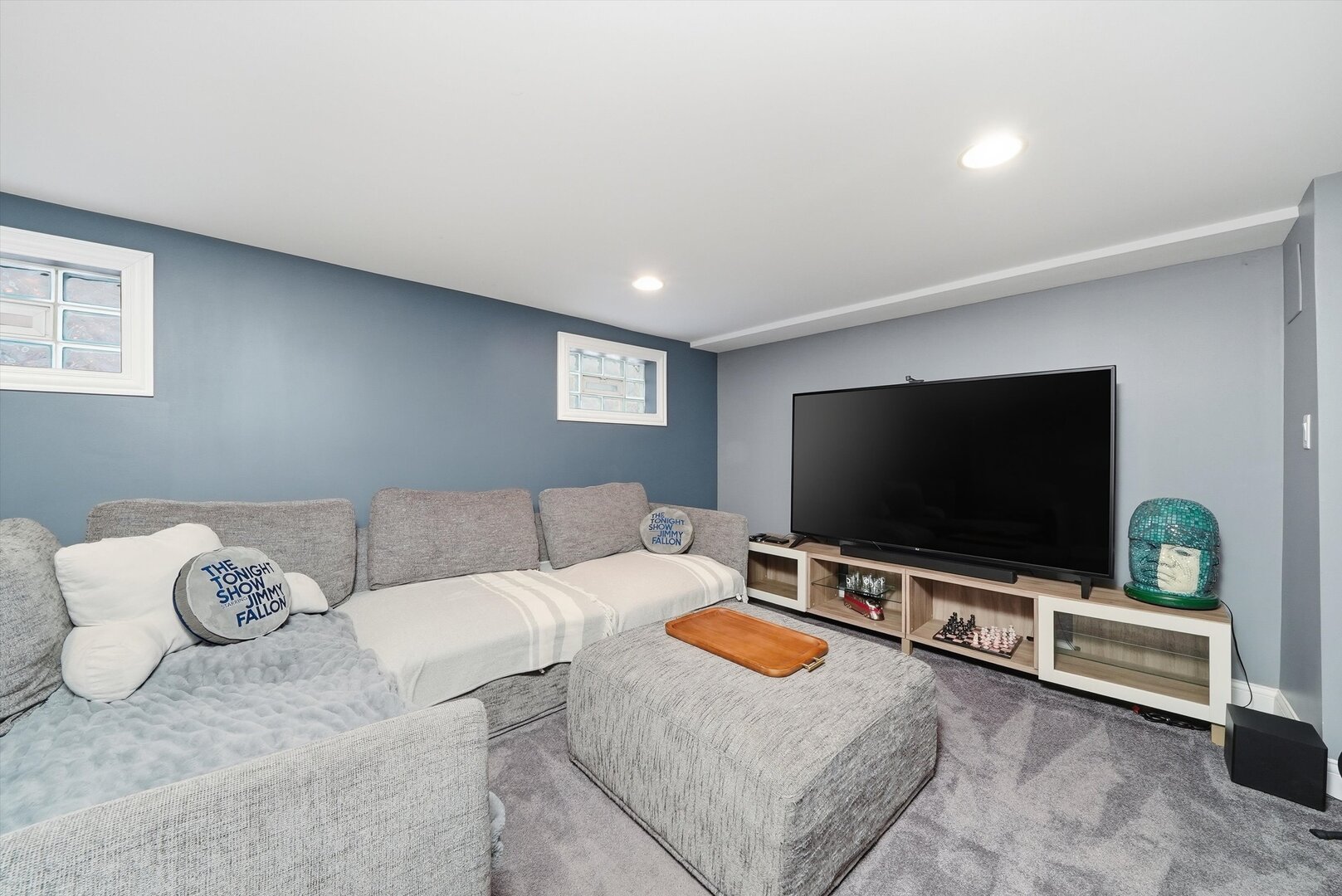 6813 S Keeler Avenue, Chicago, IL 60629