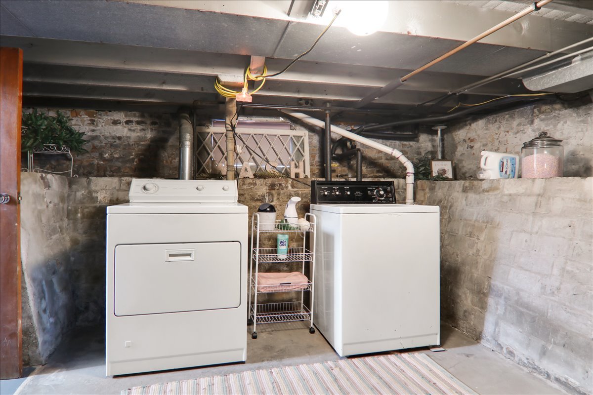 1310 N Livingston Street, Bloomington, IL 61701