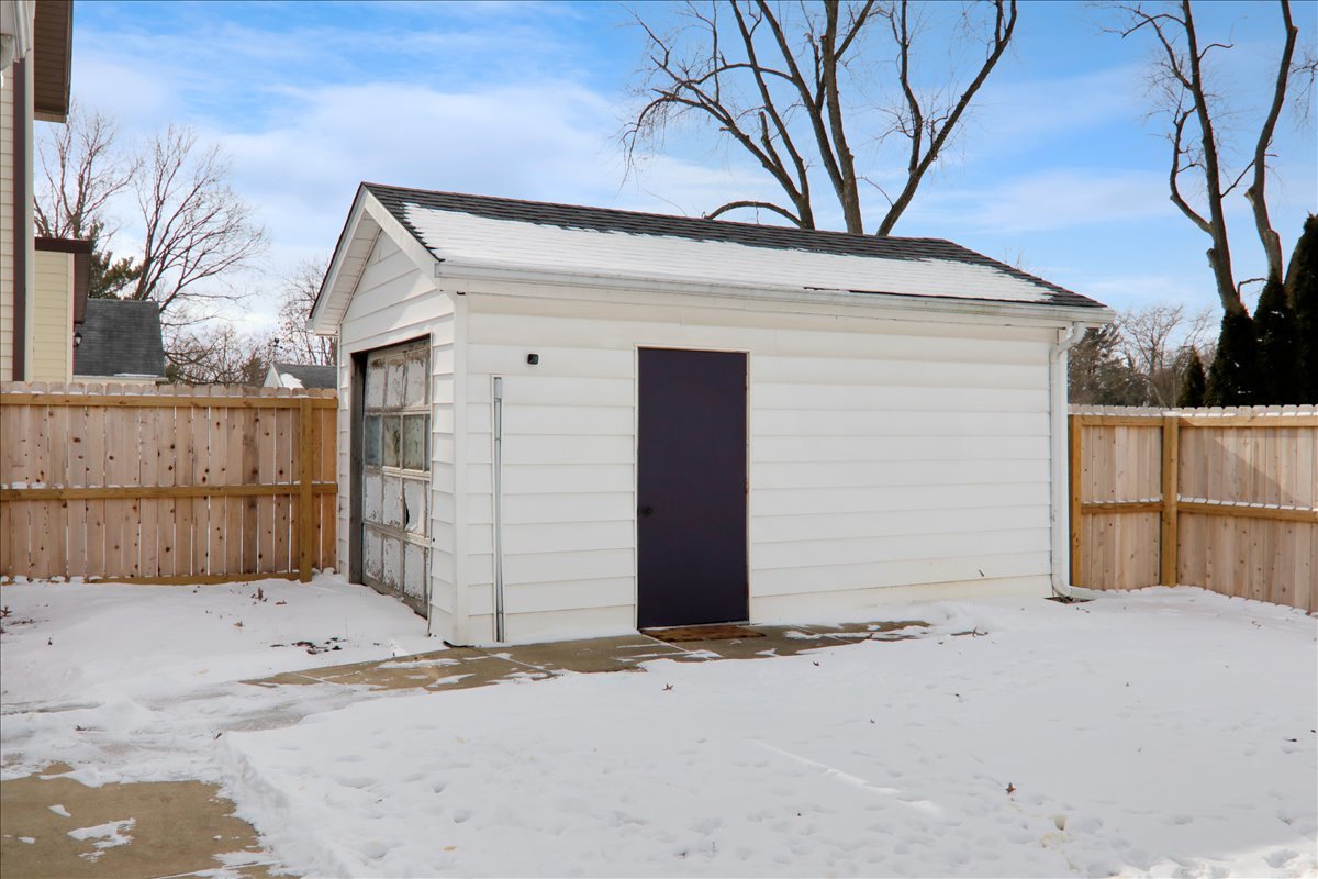 1310 N Livingston Street, Bloomington, IL 61701